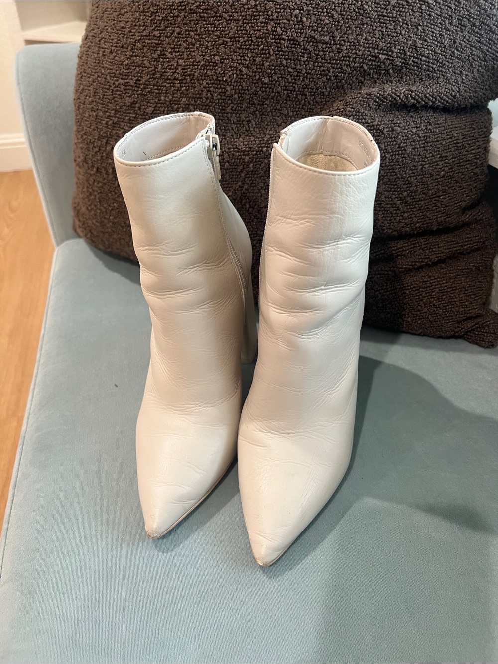 Steve Madden Off-White/Bone Pointed Toe Ankle Booties